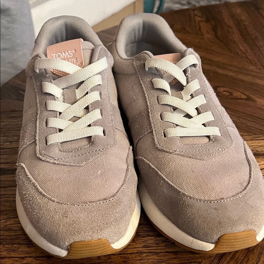 TOMS Women's Taupe Lace-Up Sneakers